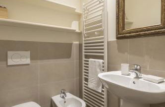 Casa Lazzarini luxury apartment di fronte al Teatro Rossini - Foto 29