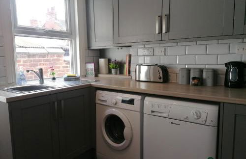 Chester 4 Bedroom House, Contractors & Leisure by Rework Accommodation - Photo 23