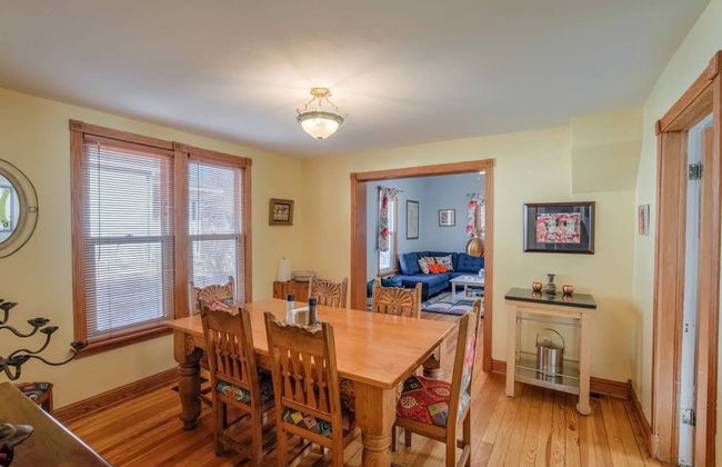 Downtown 1900 Classic 3 Bedroom Value - Photo 14