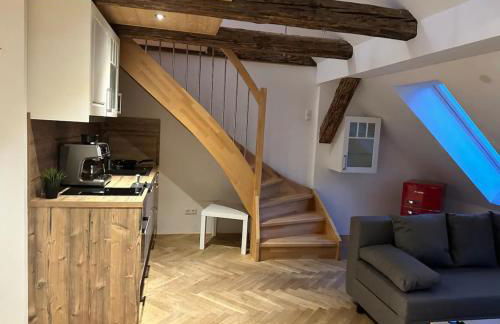 Exklusive Maisonetten Wohnung mit Gartenzugang - Foto 2