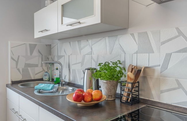 Holiday Home on the Mountain With Views - Photo 11