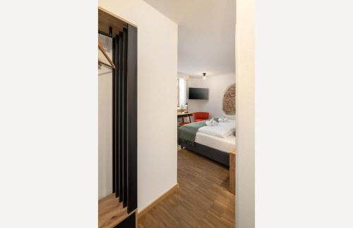 dreamcation Altstadthotel - Mikro Apartments mit Küche & Self Check-In - Foto 21