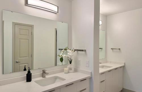 Luxury Apartment Uptown, Free Parking, 5min Bank of America Stadium - Foto 16