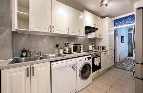 Charming 3-bedroom family home - Foto 22