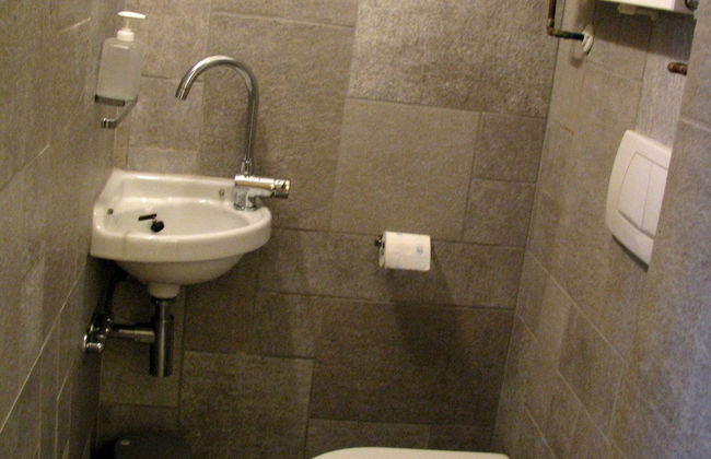 Mansion in Langhe With Pool and Winery Charm - Foto 15