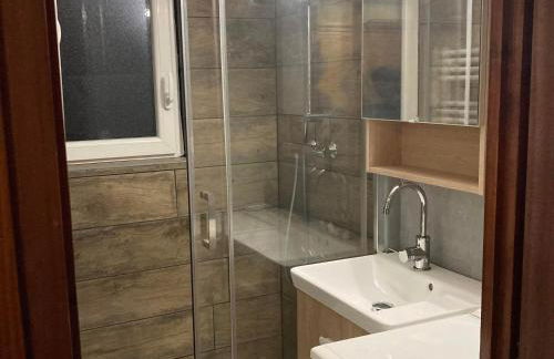 Appartement cosy 6 pers, au pied des pistes, garage - FR-1-467-85 - Foto 6