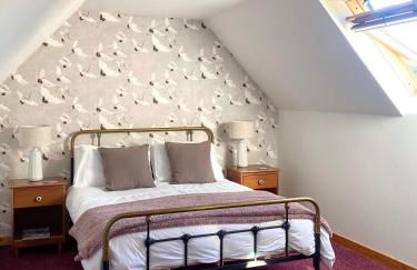 Wee Silverburn - Photo 26