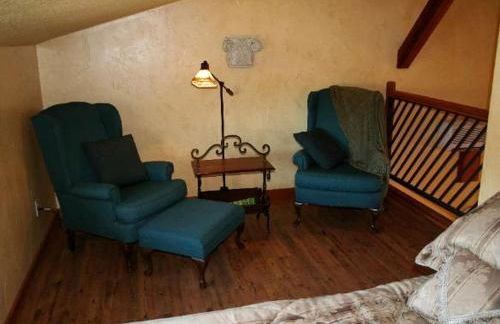 Creekside Cabin Rental for Quintessential Staycation near Austin, Texas - Foto 2