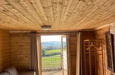 The Pigsty - Photo 1