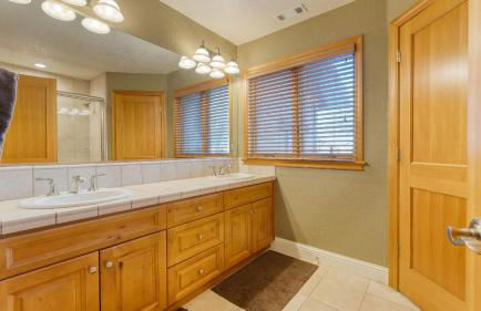 Luxe All-season Retreat by Avantstay Prime Location, Near Skiing - Foto 126