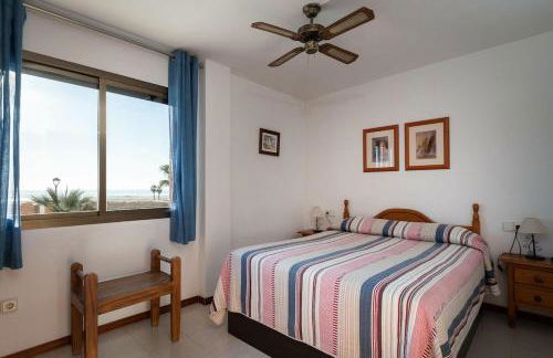 AT118 Front view beach, pool, airco, wifi, parking - Foto 12