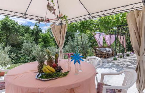 2 Bedroom Cozy Home In Kostrcani - Photo 14