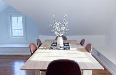 Family-Friendly 4 Bed 3 Bath Downtown Delight - Foto 13