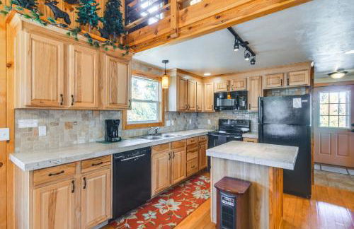 Private Wooded Escape with Scenic Decks in Jefferson - Foto 5