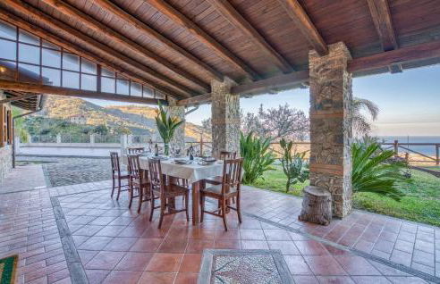 Nice Home In Montepaone - Photo 12