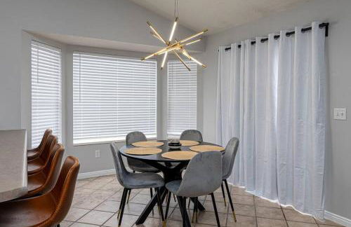 4BR 4BA w Movie Theater Near SLC, Airport, Skis - Foto 33