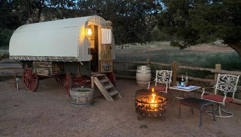 Shepherds Camp Wagon Near Capitol Reef National Park - Foto 1