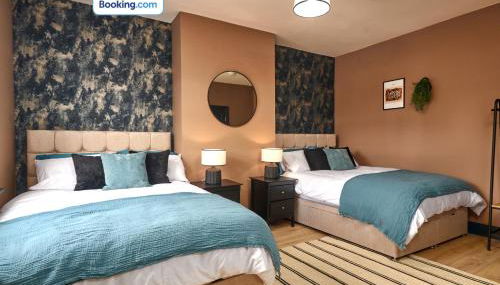 Beautiful 3BDR House By Homebird Property Management Short Lets & Serviced Accommodation Leeds With Free Parking & Free WiFi - Foto 5