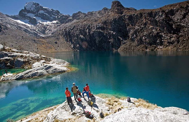 Randonnée dans la lagune de Churup - Photo 1
