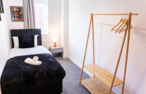 Contractor‑Heaven 5BR Home 4.5 Baths Wakefield - Foto 60