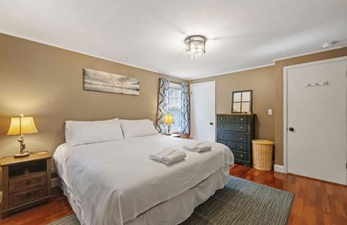 Lake Escape Family & Pet Friendly with Dock Access - Photo 59