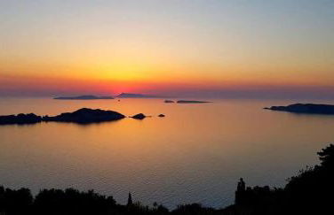 Art House Pagoi 3min from St George Beach - Photo 17