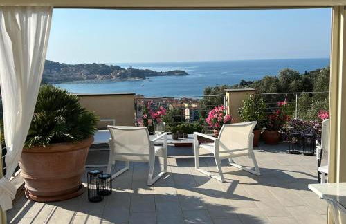 Penthouse Paradiso with Private Pool - Photo 2