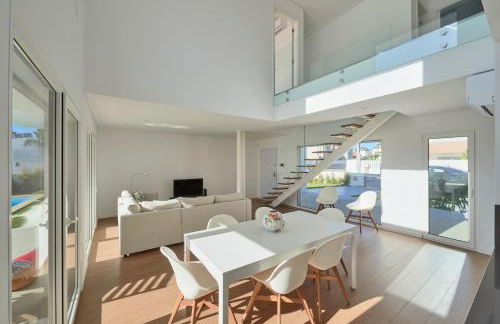 Aroeira Villa w/ Pool near Beach, By TimeCooler - Foto 33