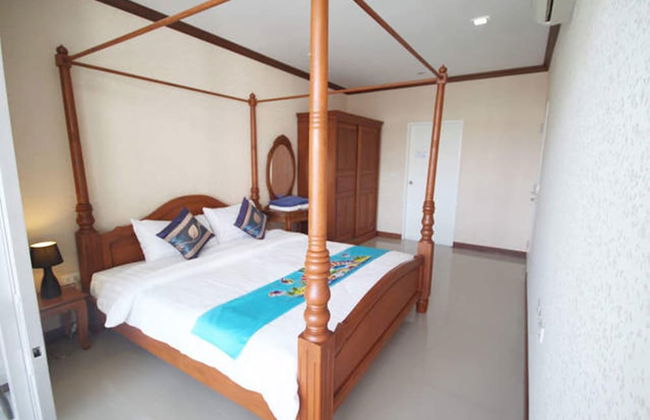 At Sea Condo - Photo 2