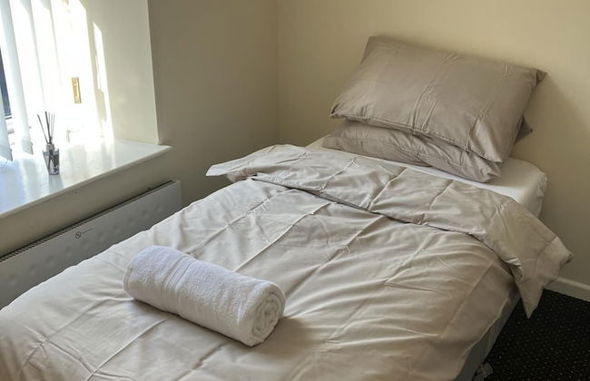 Immaculate 2-bed Apartment in Bury - Foto 2