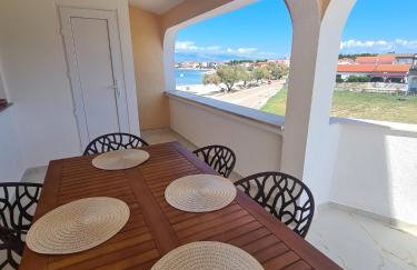 Apartmani Ruzmarin - Foto 8