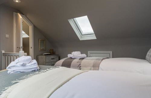 Comfortable 5-Bedroom House in Cheltenham - Foto 12