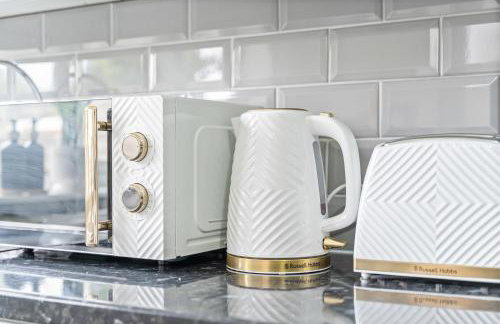 4 to 6 Beds Van Parking South Birmingham NR Edgbaston Solihull Relocations Insurance and Work Bookings Welcome - By Samina - ARZ Stays - Foto 16