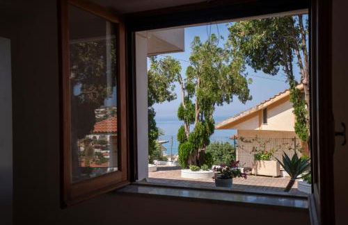 Villa Acquamarina, Family apartments with pool - 300 meters from the beach - Foto 43