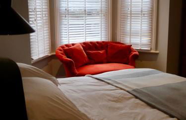 Stylish Studio Apartment, ensuite, kitchenette - Foto 6