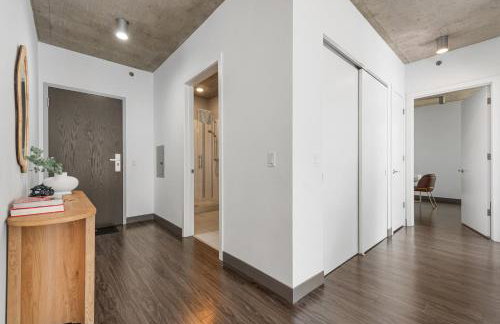 Linea Luxury Living with Indoor Pool and Rooftop Views in The Loop - Photo 67