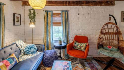 Thoughtfully Design Cottage with Breathtaking Indoor and Outdoor in Maryland - Photo 5