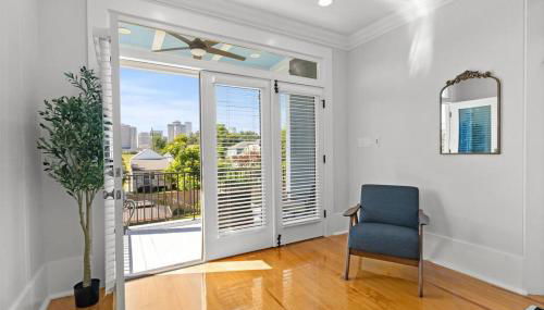 Modern Home Overlooking Downtown - Foto 5