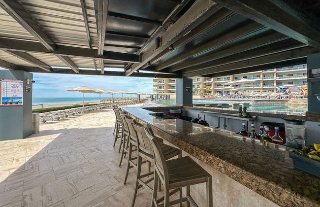 Oceanfront Vibes Iconic Beachside Getaway - Foto 70