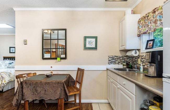 Salty Towers Oceanfront Cottages - Foto 13