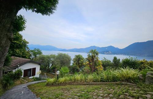 Mid of Nature ' Bella Vista Lago Maggiore charmant mit traumhaften Seeblick, Terrasse und großen Garten - Foto 14