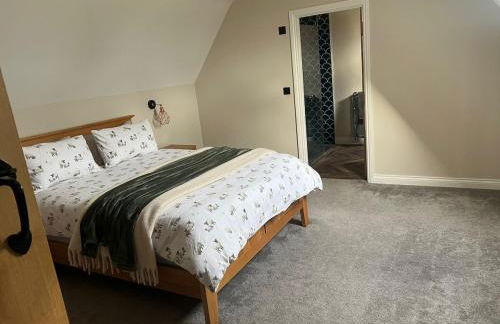 Charming 2-Bedroom Cottage in Warwickshire - Photo 15