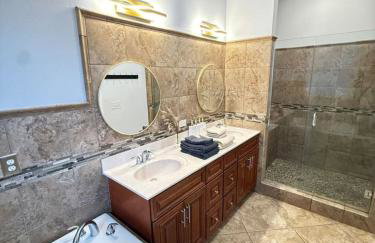 Beach 6BR Pool BBQ 5 Min to Beach Sleep 14 - Foto 36