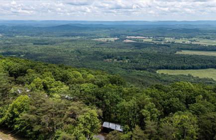 Peaceful Mountain Tiny Home with Breathtaking Valley Views & Fireplace Near Lookout Mountain, Menlo GA - Foto 37