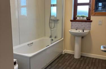 28 Breckan Brae - Photo 6