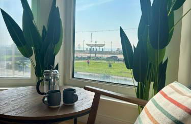 Seaview Retreat Private Parking - Photo 9