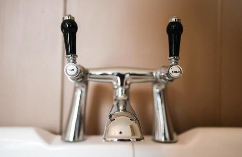 Historic Brontë Cottage Log Burner & Roll-Top Bath - Foto 4