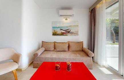 Acrotel Athena Villa - Photo 3