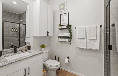 2Beds|2 Baths| Bishop Arts |Near Zoo & Museum|Gym - Foto 13