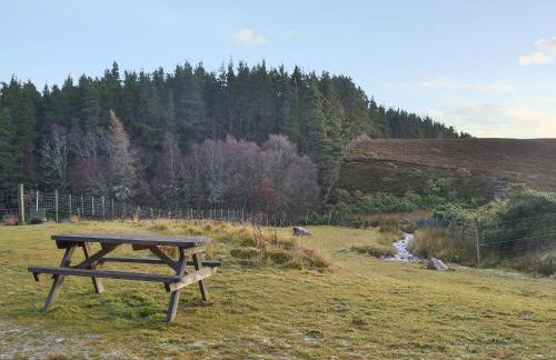 Turin Nurin Cottage - Photo 9